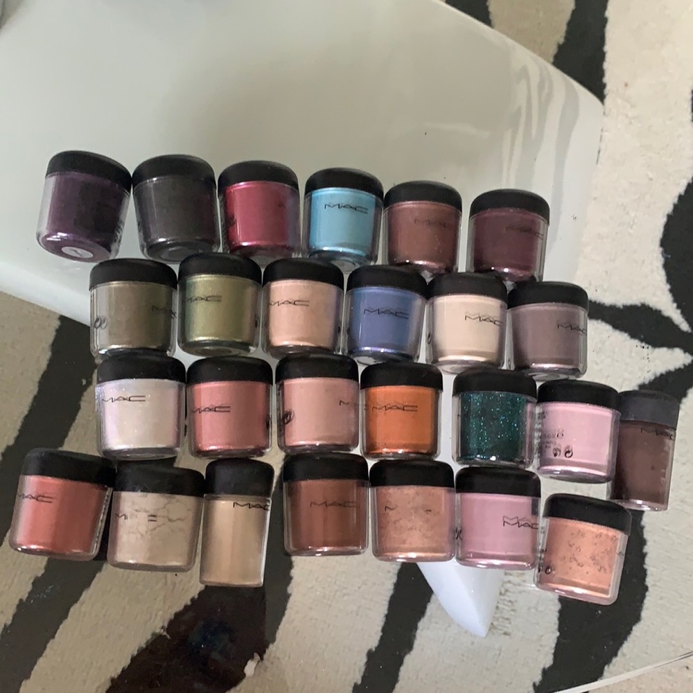 Mac Pigments (26 total). Some never used or barely